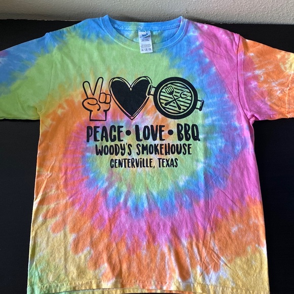 Girls Woody’s Smokehouse Tie-Dye Top - Picture 1 of 4